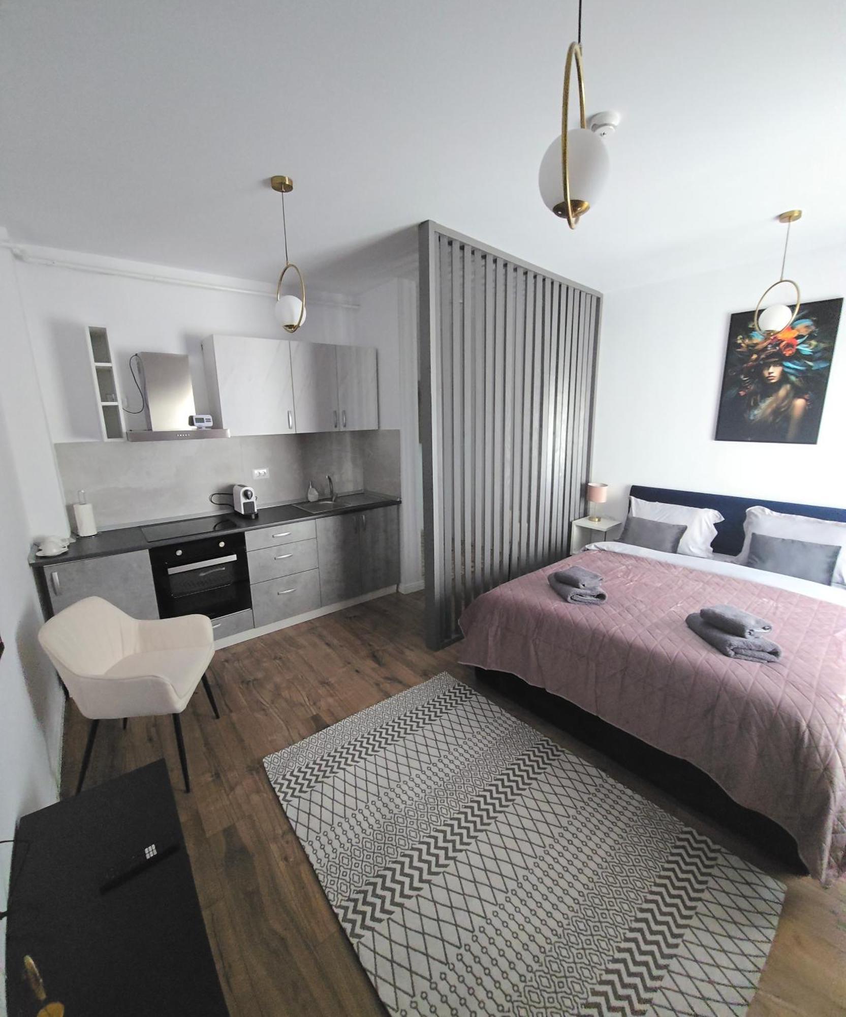Uve & Apartment