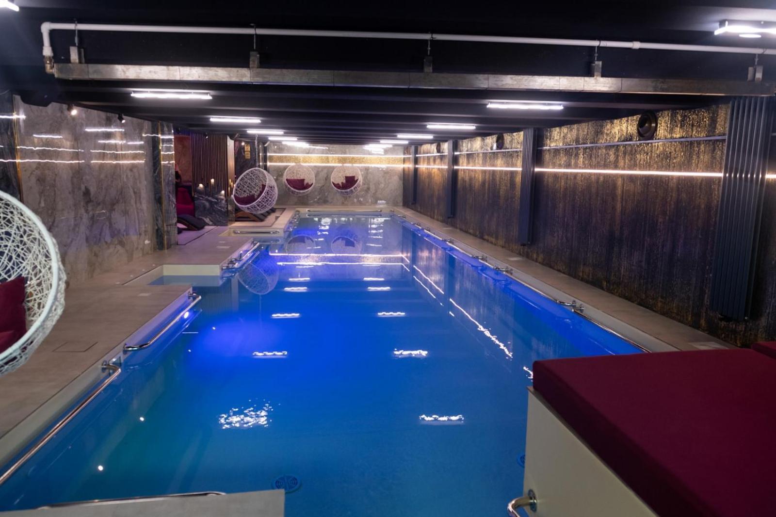 Uve & Apartamento Piatra Neamţ